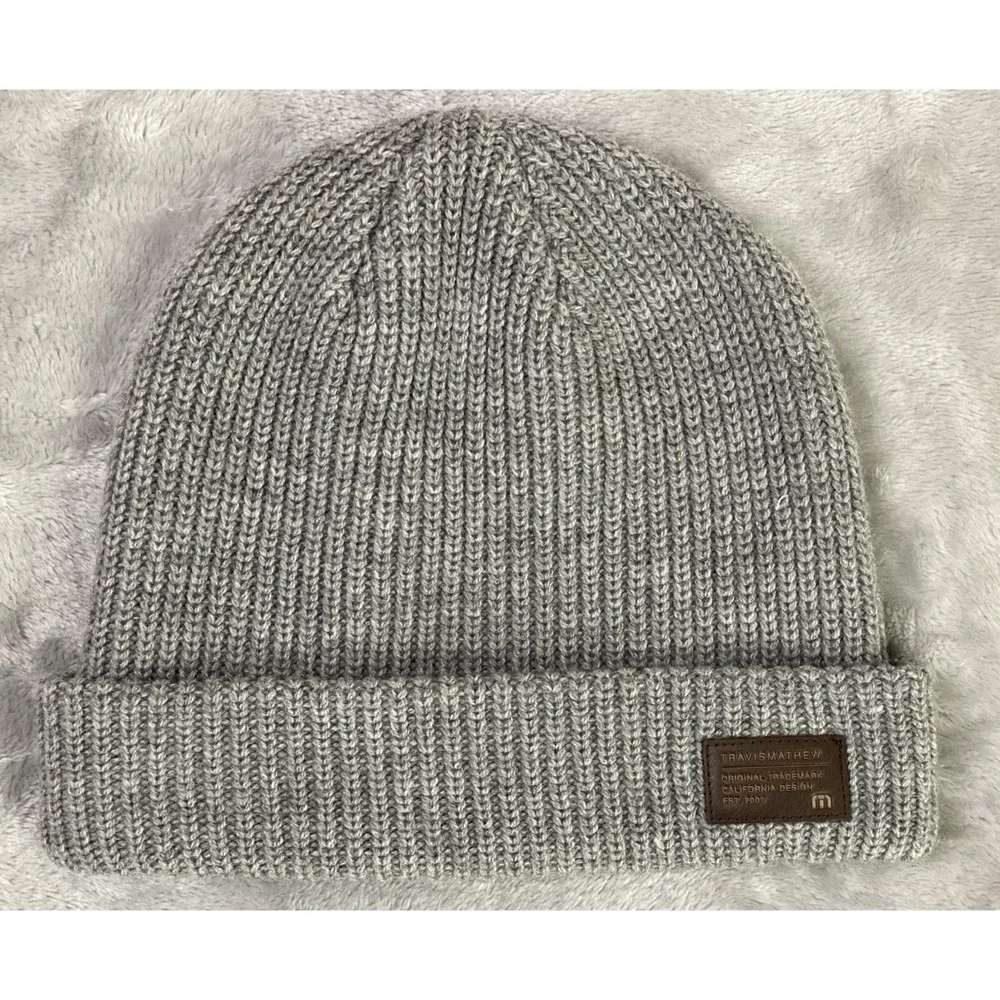 Travis Mathew Beanie Hat Mens OS Heather Grey 1MV356 Ribbed Knit Leather Patch